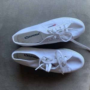Superga Sneakers